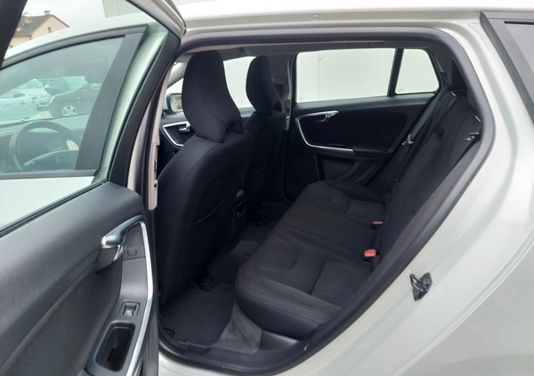 Volvo V60 cena 36900 przebieg: 199500, rok produkcji 2012 z Płońsk małe 596